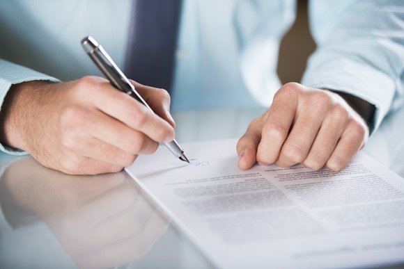 Should Healthcare Subcontractors Sign Business Associate Agreements?